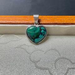 高級 EU製 ★ターコイズ トルコ石・ペンダント★アクセサリー 天然石 きれいめ プレゼント1 約11.8*13.7*3.6mm ZB9216