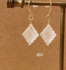 aloアクセサリー - メルカリShops