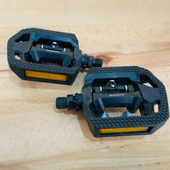 【美品】シマノ SPD ペダル PD-T420 CLICK'R 片面 ビンディングペダル クリート付 片面フラット SHIMANO 街乗りツーリング クリーニング済