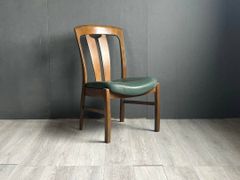 ①カリモク　karimoku グリーン　ダイニングチェア　オールドカリモク　IZ