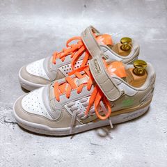 定価（税込） 12,100円 adidas FORUM LOW 23.5cm