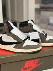 2024年最新】travis scott air jordan 4の人気アイテム - メルカリ