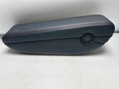 【純正】　ホンダ　HONDA　N-WGN　JH1　JH2　アームレスト　肘置き　運転席　室内用　内装パーツ　黒　赤パッチ　レザー　中古パーツ　美品
