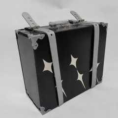 【お取寄せ商品！納期ご相談下さい！】コスプレアイテム にじさんじ 風 星導ショウ トランクケース 鞄 バッグ 小道具 鈍器 武器