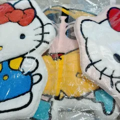 ハローキティ クレヨンしんちゃん ハンドタオル