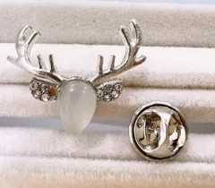 【ピンバッジ】鹿の角 ラインストーンパール　シルバー　トナカイ　クリスマス　Xmas