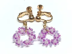 ハンドメイド　ビーズ　アクセサリー　イヤリング　ノンホールピアス　お花　白　ホワイト　紫　パープル