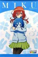 【中古】タペストリー 中野三玖 B2タペストリー 「PS4/Switchソフト 五等分の花嫁 ごとぱずストーリー 豪華イラスト画集セット」 アニメイト購入特典