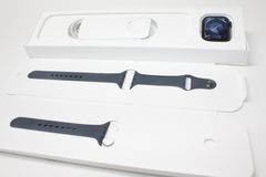 Apple Watch A2770 32GB 本体 保護カバー・充電器付き - メルカリ
