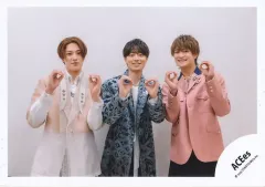 【中古】生写真(STARTO) ACEes/浮所飛貴・作間龍斗・佐藤龍我/横型・膝上/プロフィール写真撮影オフショット2025 第2弾/公式生写真