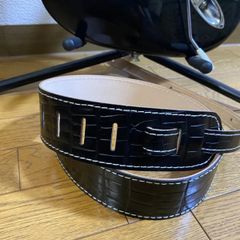 革ギターストラップ　メキシコワニ型押し　黒　日本製