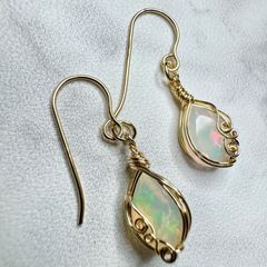 オパール　ピアス