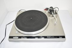 Technics SL-Q3 レコードプレーヤー 本体