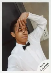 【中古】生写真(ジャニーズ) Aぇ! group/草間リチャード敬太/上半身・衣装白・左手ピース・口閉じ・右目閉じ・右向き/「ジャニーズJr.8・8祭り～東京ドームから始まる～」セルフィー/公式生写真