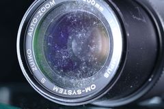 OLYMPUS OM-SYSTEM S.ZUIKO 100-200mm f5 [ジャンク品] 求む清掃職人様