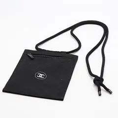 ❣️CHANEL♡パスポートホルダー♡cosmeよりのPresent❣️ 新品）CHANEL ラ コレクション パスポートホルダー ブラック