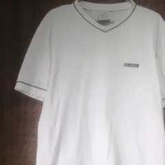 adidas アディダス　VネックTシャツ　サイズＯ