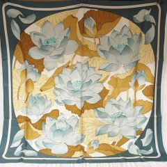 m001 Z1 (370) エルメス 大判スカーフ FLEURS DE LOTUS