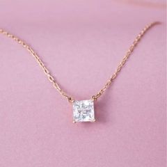 スワロフスキー　ネックレス☆
