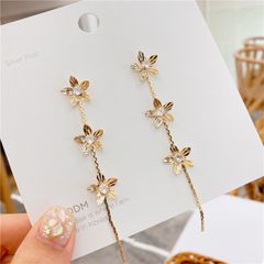 レディース ピアス フラワー 花 3連 金 花びら 韓国 セレブ