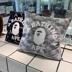 BAPE DIGITAL CAMO COLLEG  1H20-182-055