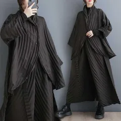 大きいサイズ レディース セットアップ プリーツシャツジャケット フレアパンツ 上下セット 黒 ブラック 大きめ マタニティ ぽっちゃり ゆったり 個性的 個性派 モード系 モノトーン 全身コーデ コーデ売り 体型カバー