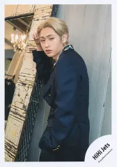 【中古】生写真(STARTO) HiHi Jets/猪狩蒼弥/膝上/「HiHi Jets Arena Tour 2024 BINGO」グッズオフショット/公式生写真