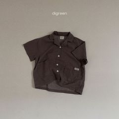 digreen/check shirt