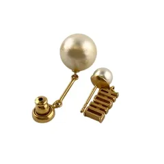 2025年最新】DIOR ピアス パールの人気アイテム - メルカリ
