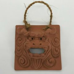 朝日陶器　沖縄　シーサー　大立　赤ベタ　高さ20cm　中城窯　琉球 朝日陶器 沖縄 シーサー 大立 高さ20cm 中城窯 琉球 - メルカリ