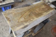 アウトレット ケヤキ(欅)の一枚板 長さ約90cm 幅約48～48cm 厚さ約5cm DIY用 Z678