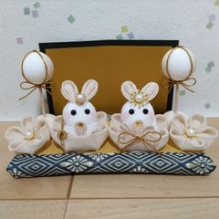 つまみ細工♡うさぎの五月人形&鯉のぼり＊アイボリー - メルカリ