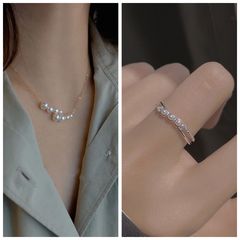 【お得セール】パールピアス　パールネックレス　2点セット