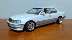 アオシマ 1/24 トヨタ・セルシオ(UCF11) プラモデル完成品 - メルカリ