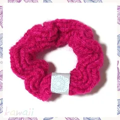 ハンドメイド 【シュシュ】 No.59　毛糸 ニット(小) ビビッドピンク