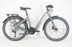 BESV 「ベスビー」 CF1 LINO 2025年モデル 26インチ 電動アシスト自転車 / バイチャリ阪急塚口店