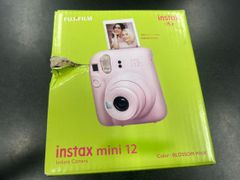 【未使用品・箱破れあり】富士フイルム FUJIFILM チェキ インスタントカメラ instax mini 12 ブロッサムピンク 4547410489125
