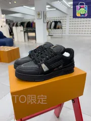 Louis Vuitton Trainer カラー 84-ブラック リベット｜本日限定特価｜新品未使用