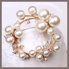 パールサークルブローチ　ゴールド　入学式　卒業式　結婚式　ビジュー　コサージュ