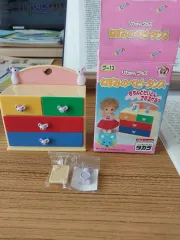 リカ 赤ちゃん 戸棚のサムネイル