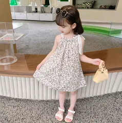 夏ワンピースキッズ（小花ホワイト/110サイズ/120サイズ/130サイズ）ノースリーブワンピース108