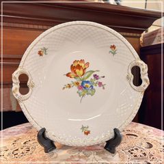 希少品 B&G ビングオーグレンダール サクソンフラワー 皿 25cm プレート 取っ手付き 大皿  ロイヤルコペンハーゲン 金彩 花 オシャレ エカイユ ウロコ レリーフ 北欧【ME0602-6】