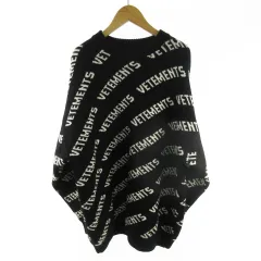 ヴェトモン ベトモン VETEMENTS セーター ニット オーバーサイズ モノグラム ロゴ 総柄 UA53KN300B ブラック ホワイト XS 22AWのサムネイル