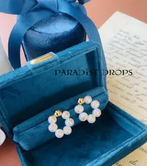 真珠の花環 Pearl Wreath バロックパール ピアス 金箔 天然パール リースモチーフ 小ぶり 上品 フェミニン 高見え クラシカル 金箔 真珠 天然パール　高見え　お嬢様 プリンセス　お姫様　ヴィンテージ