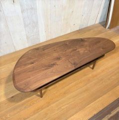 リビングテーブル　ウォールナット