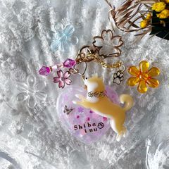 桜吹雪🌸と柴犬🐕と（シャカシャカキーホルダー）