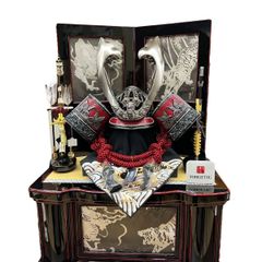 彫金着用収納兜飾り