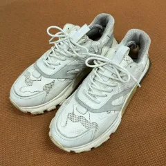 2025年最新】VALENTINO メンズ スニーカーの人気アイテム - メルカリ