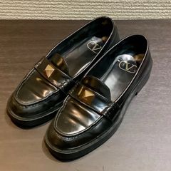 ★お盆期間限定価格★  ヴァレンティノ VALENTINO GARAVANI ガラヴァーニ ローマンスタッズ レザー ローファー シューズ 黒 ブラック ゴールド [37]約24cm E707/T3
