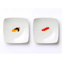 ドット絵 豆皿・小皿・箸置き2種類セット 寿司ネタ（玉子、マグロ） 大図まことデザイン The Porcelains （ザ・ポーセリンズ）